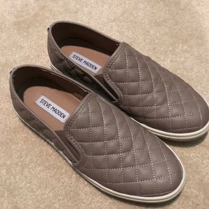 Steve Maden “Ecentrcq Sneaker” size 8